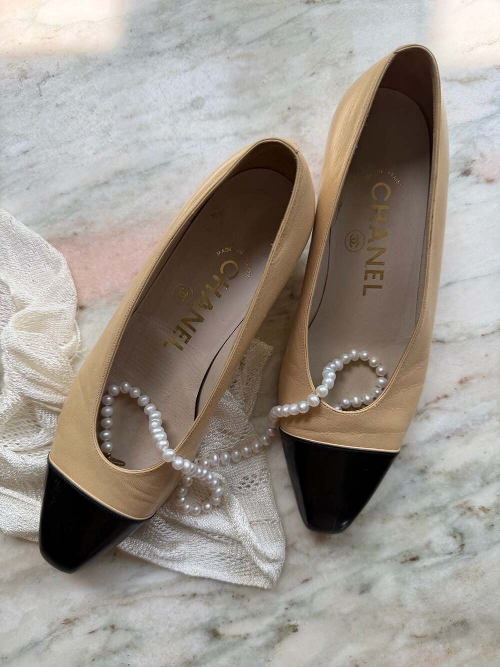 Chanel Vintage Beige Lambskin Black Cap-Toe Block Heel Pumps